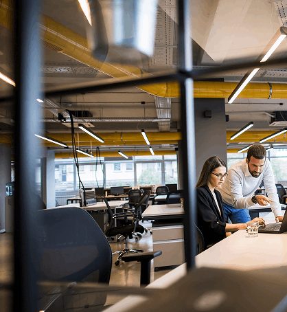 Beratung im modernen Büro